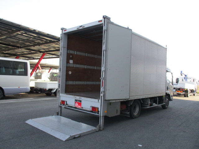 http://www.truck-bank.net/modules/truck/index.php?action=DataView&data_id=49714